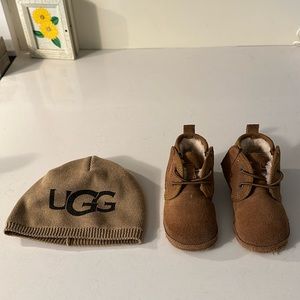 Baby Ugg boots and hat